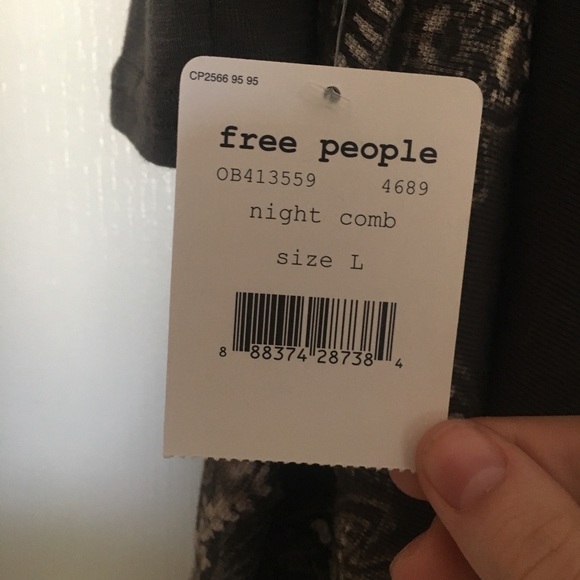 Free People top - Picture 3 of 4